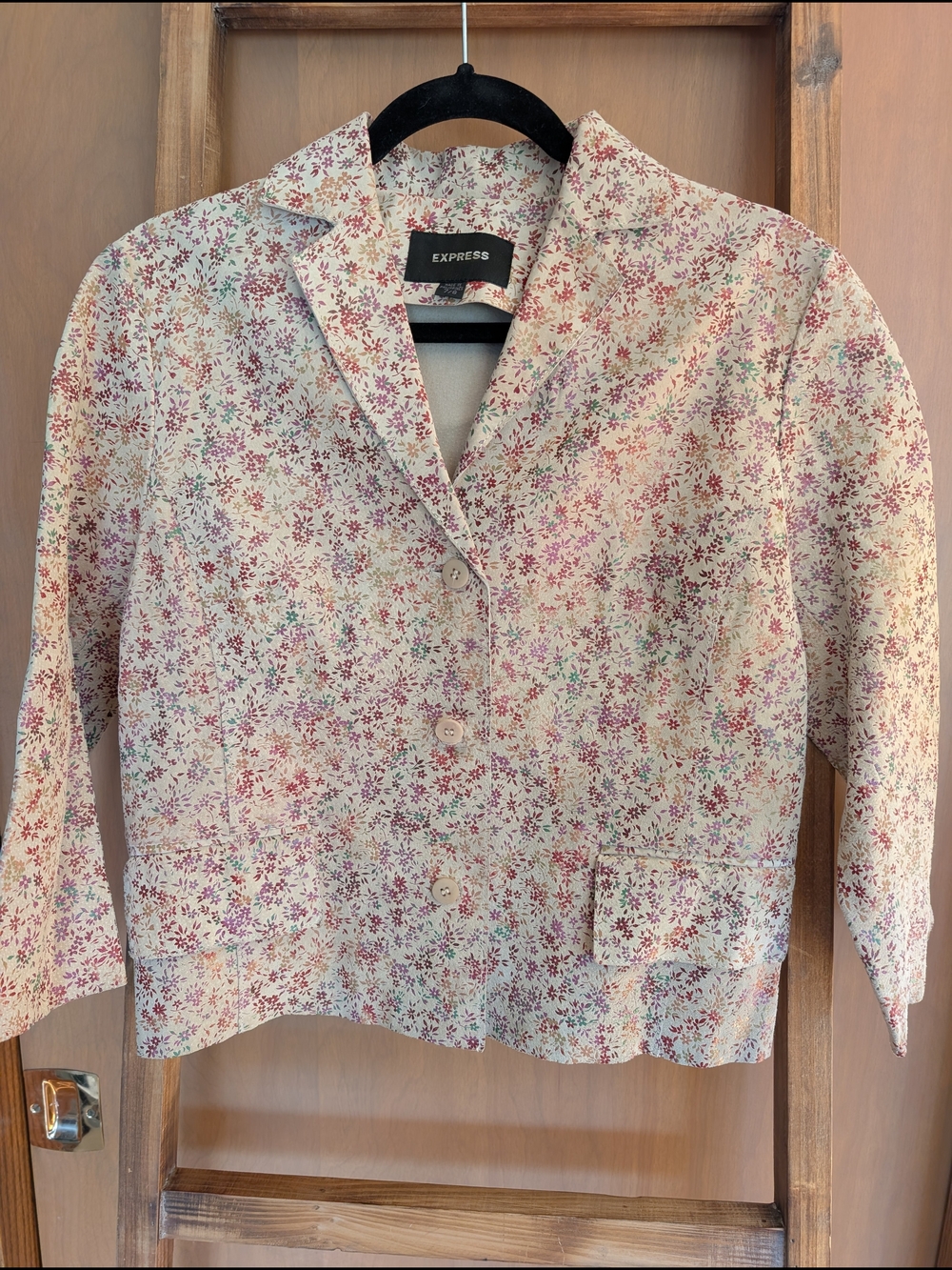 Leather Express Floral Button-Front Crop Jacket in Cream and Pink